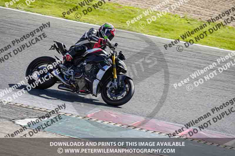 Circuito de Navarra;Spain;event digital images;motorbikes;no limits;peter wileman photography;trackday;trackday digital images